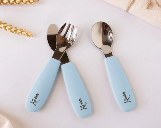 Posate in acciaio e silicone azzurro