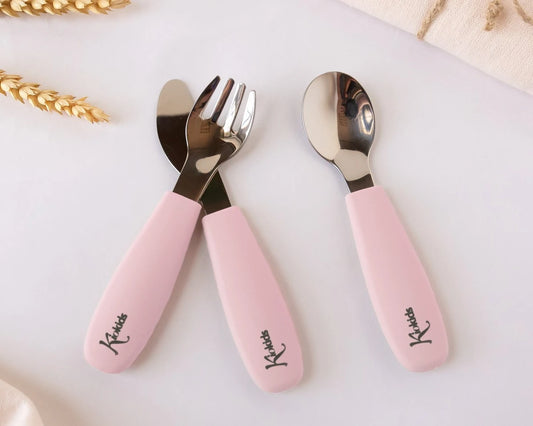 Posate in acciaio e silicone rosa